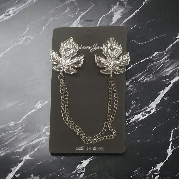 MEN'S EJ SAMUELS FASHION SILVER LEAF LAPEL CHAIN. UNISEX. - Picture 1 of 3